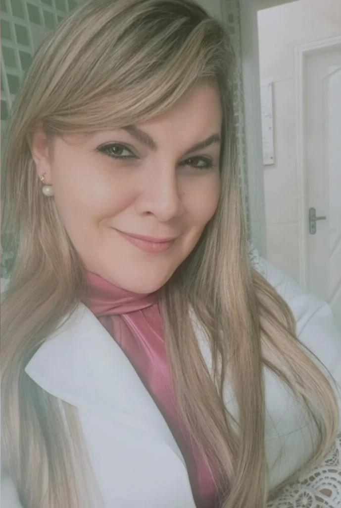 Dra. Cristiane Alegre - Fisioterapeuta